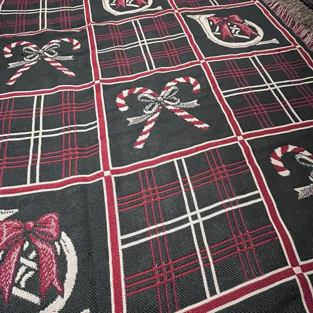 Vintage 1995 American Weavers Christmas Medley Tapestry Throw Blanket